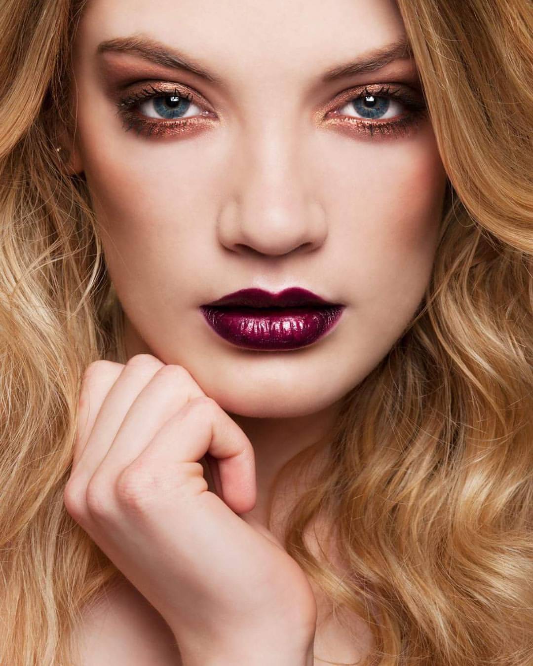 Shine-Female-Model-Laura-Manchester-Beauty-Editoral-03.jpg#asset:44987